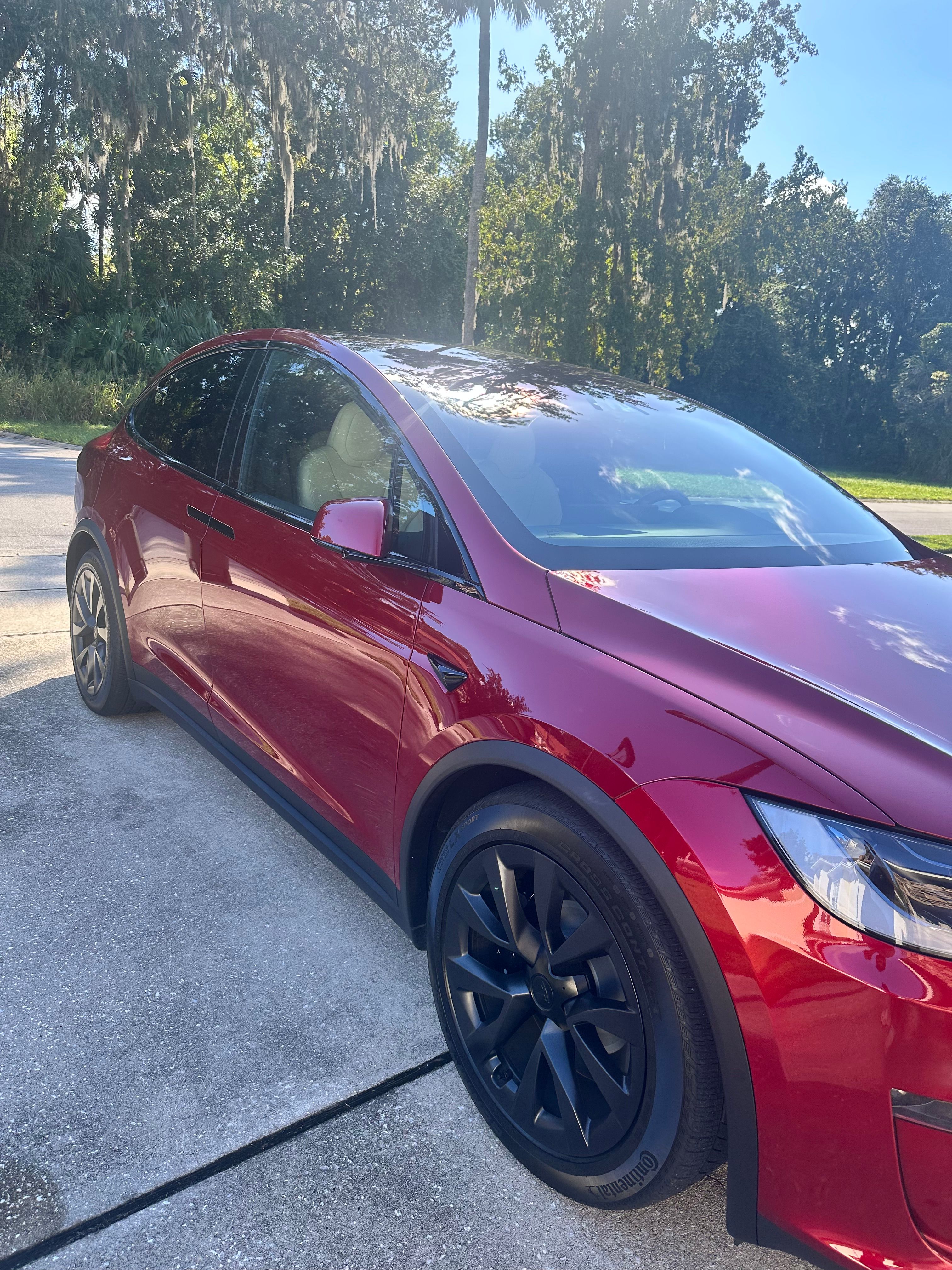Used 2025 Tesla Model X AWD/4WD image 2