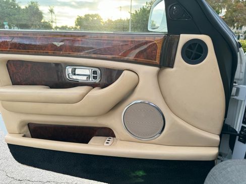 Used 2005 Bentley Arnage RL RWD image 10