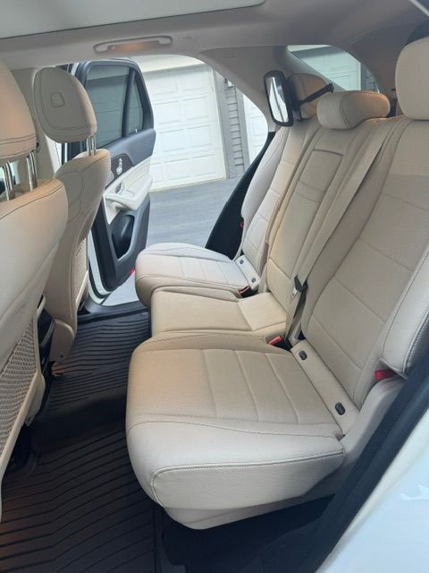 Used 2022 Mercedes-Benz GLE 350 4MATIC image 17