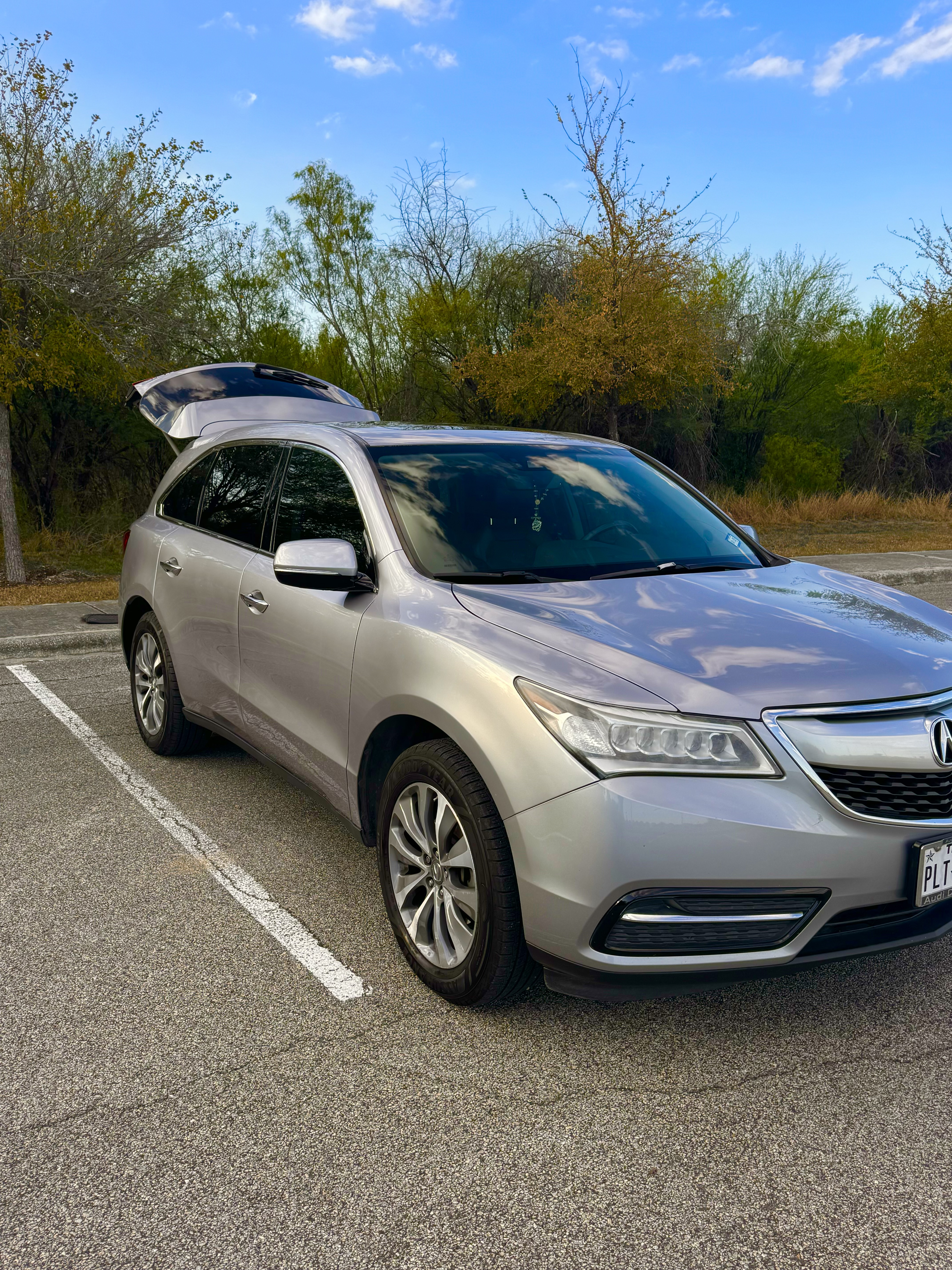 Used 2016 Acura MDX w/ Technology Package FWD image 2