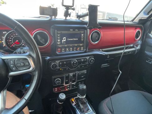 Used 2021 Jeep Wrangler Unlimited Rubicon image 14