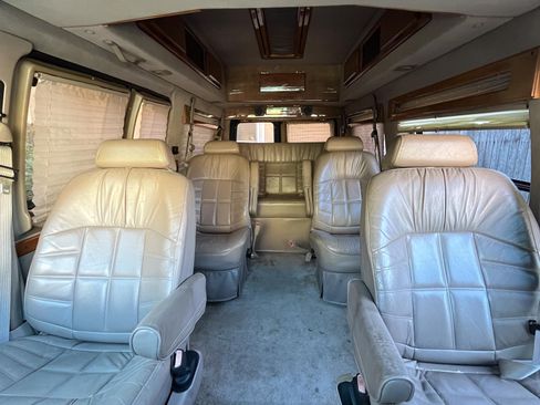 Used 1997 Ford E-150 and Econoline 150 image 10