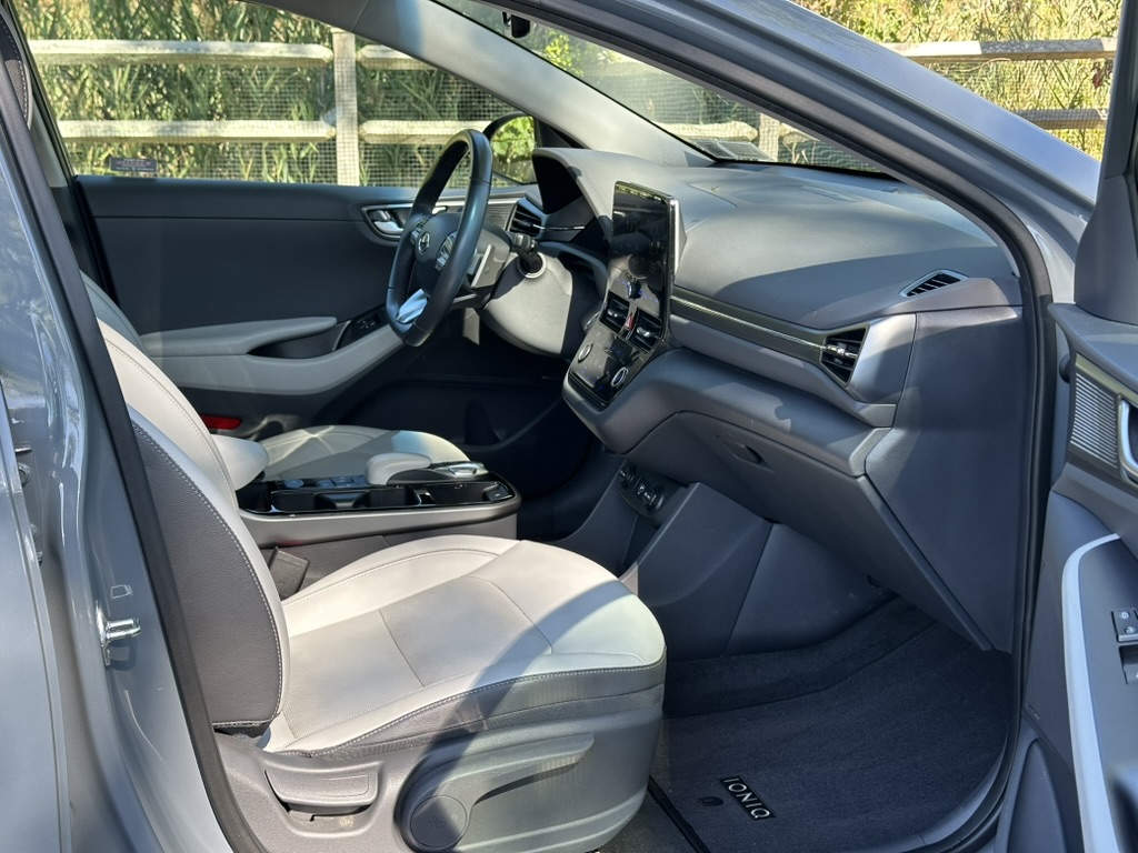 Used 2021 Hyundai Ioniq Limited FWD image 12