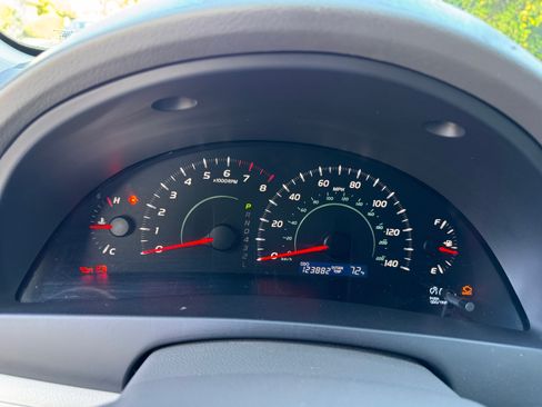Used 2009 Toyota Camry LE FWD image 5