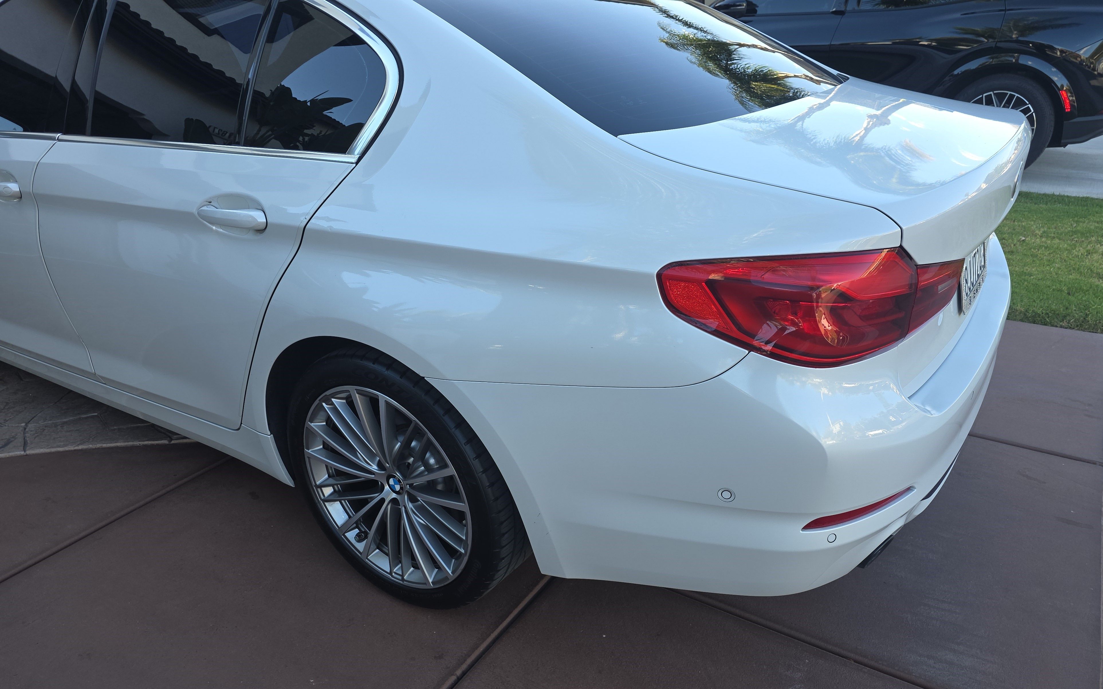 Used 2019 BMW 530i w/ Convenience Package RWD image 4