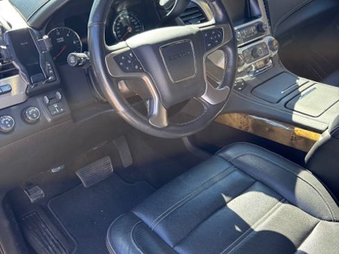 Used 2017 GMC Yukon Denali w/ Open Road Package image 6