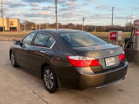 Used 2013 Honda Accord LX image 8