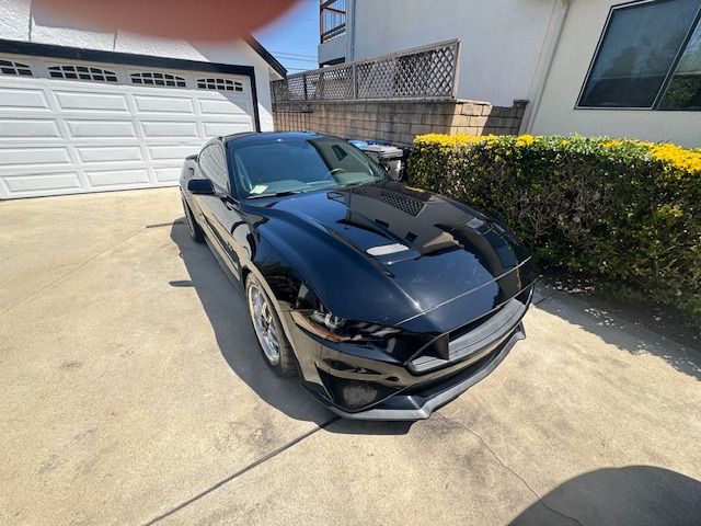 Used 2019 Ford Mustang GT RWD image 4