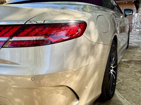 Used 2019 Mercedes-Benz S 560 Cabriolet image 19