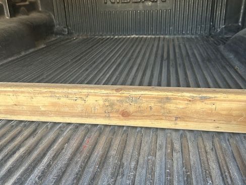 Used 2015 Nissan Frontier SV image 4