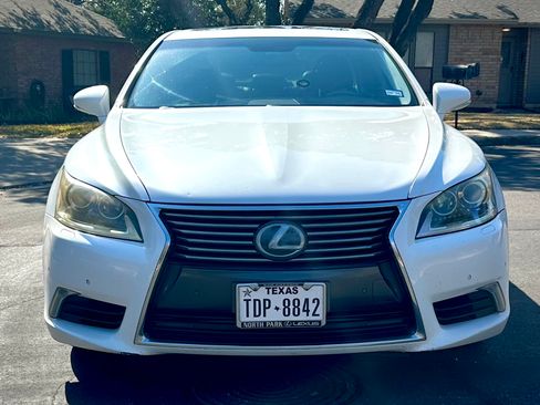 Used 2014 Lexus LS 460 L image 2
