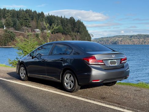 Used 2013 Honda Civic LX image 4