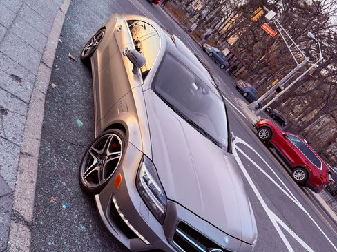 Used 2012 Mercedes-Benz CLS 63 AMG image 5