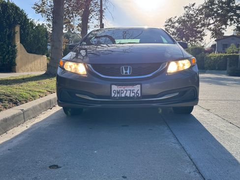 Used 2014 Honda Civic LX image 32
