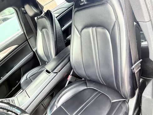 Used 2018 Lincoln MKZ Premiere FWD image 10