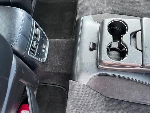 Used 2016 Dodge Charger R/T RWD image 10