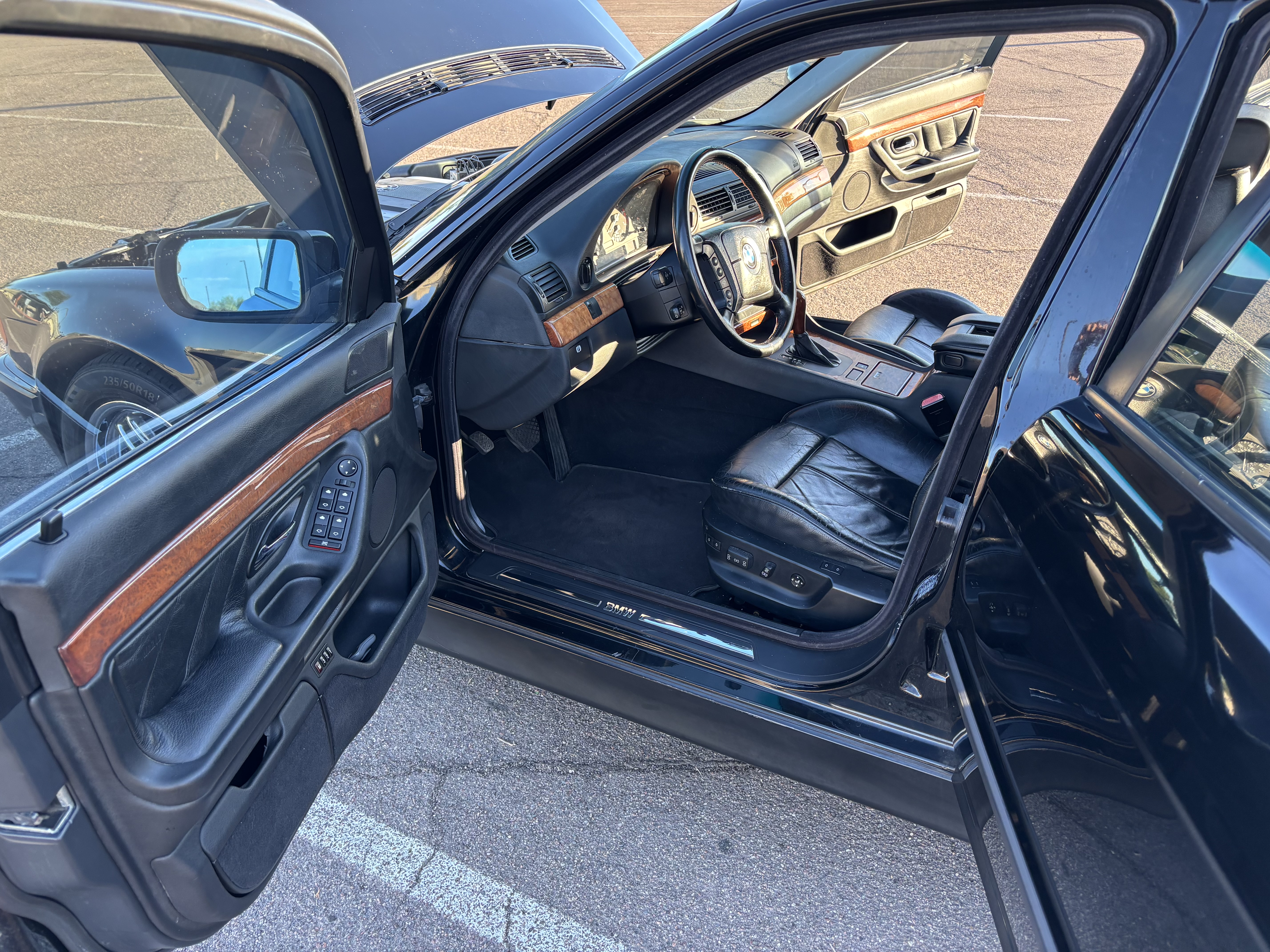 Used 2000 BMW 740i RWD image 17