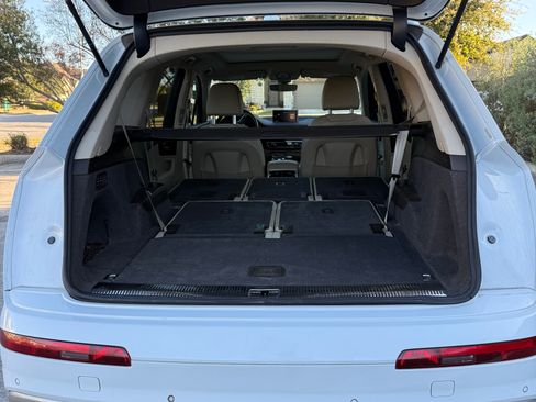 Used 2019 Audi Q7 3.0T Prestige image 13