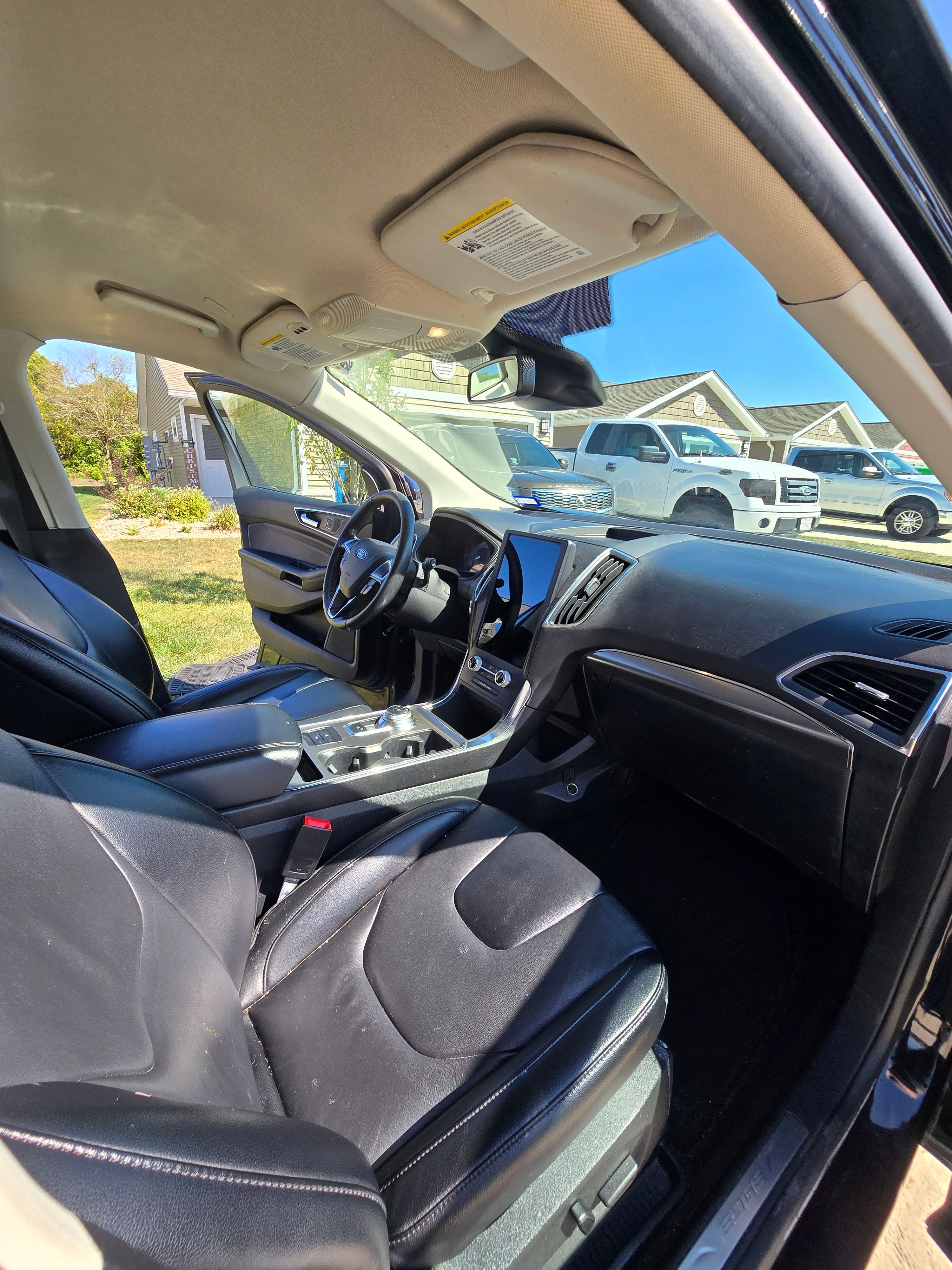 Used 2022 Ford Edge Titanium AWD/4WD image 14