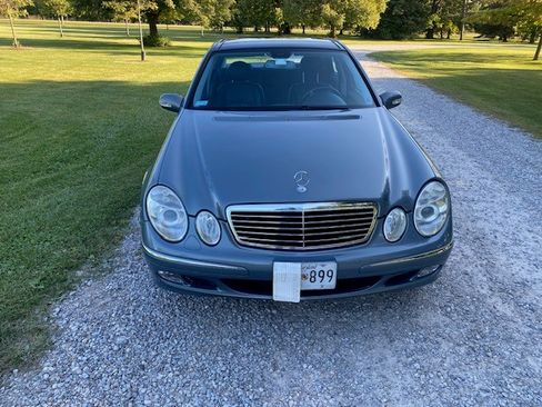 Used 2004 Mercedes-Benz E 320 4MATIC Sedan image 9