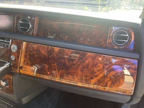 Used 2006 Rolls-Royce Phantom Sedan image 15