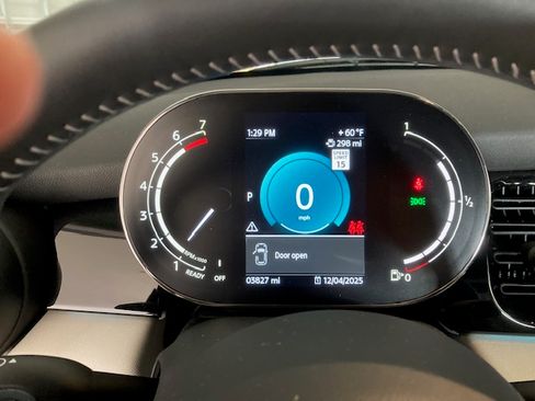 Used 2024 MINI Cooper S w/ Signature Upholstery Package image 10