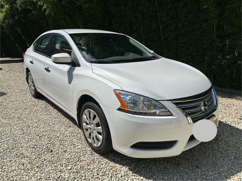 Used 2014 Nissan Sentra SV w/ SV Driver Package FWD image 4
