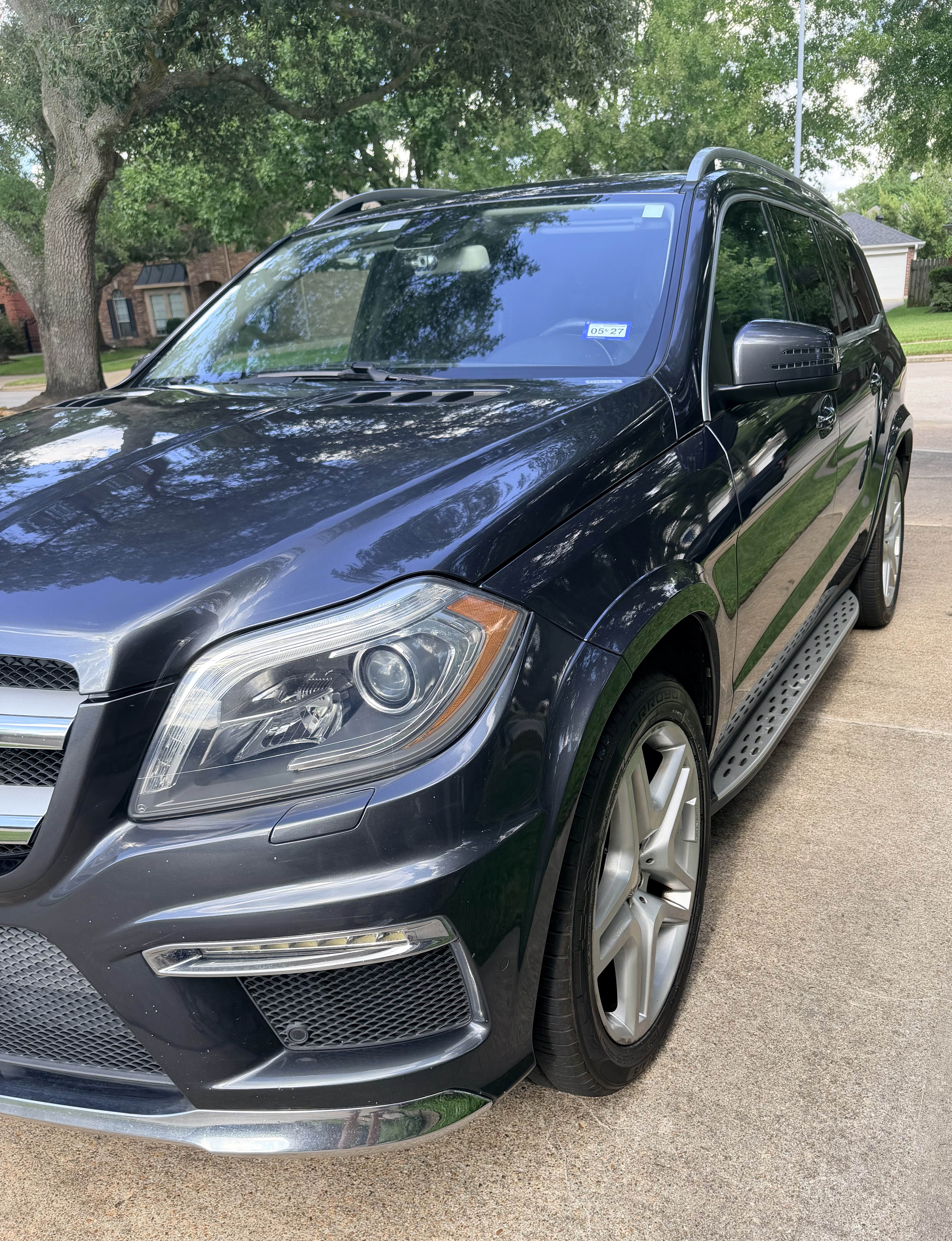 Used 2016 Mercedes-Benz GL 550 4MATIC image 2