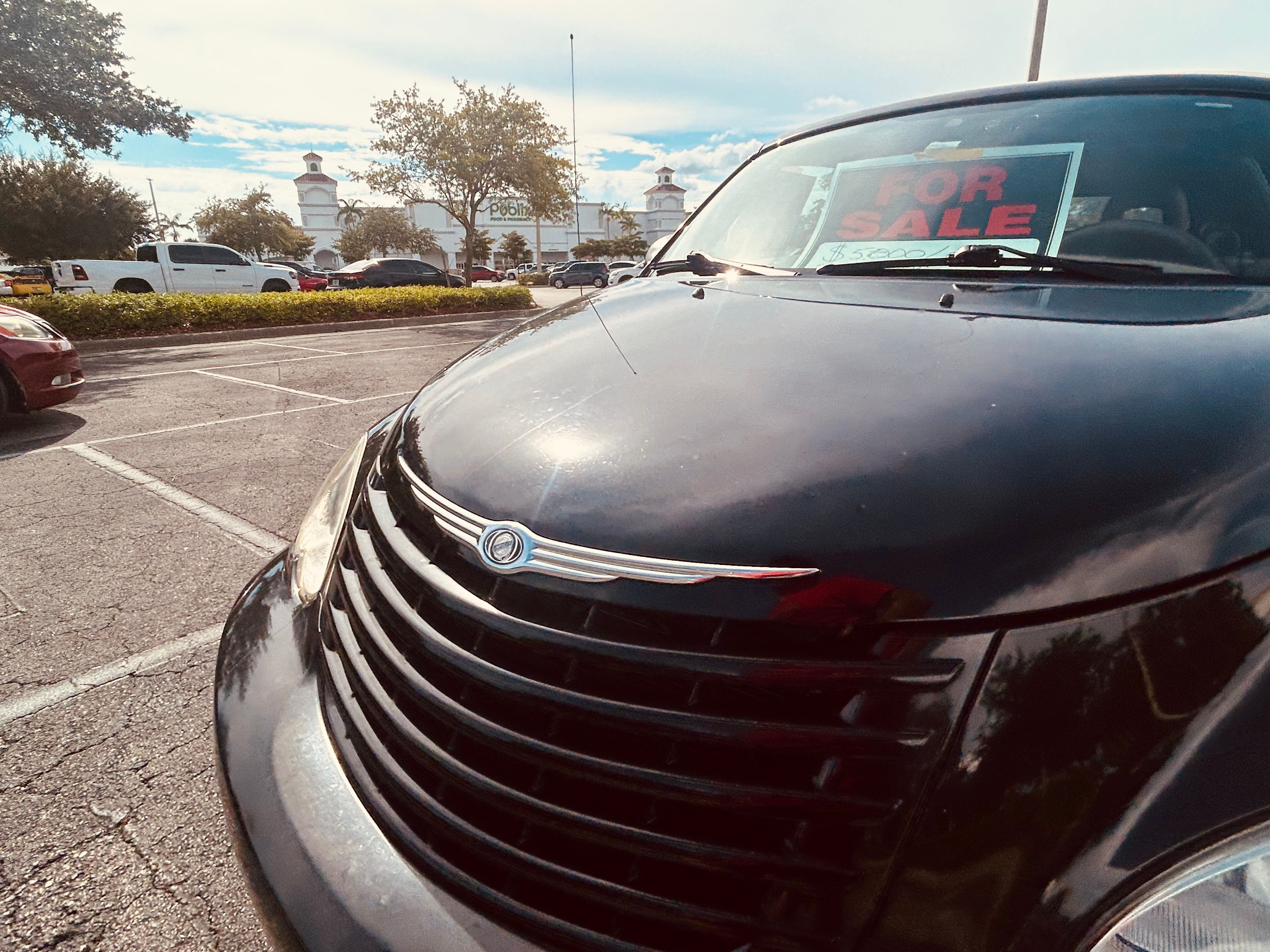 Used 2008 Chrysler PT Cruiser Convertible FWD image 2