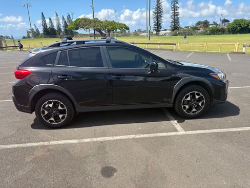 Used 2019 Subaru Crosstrek 2.0i Premium w/ Eyesight System AWD/4WD image 2