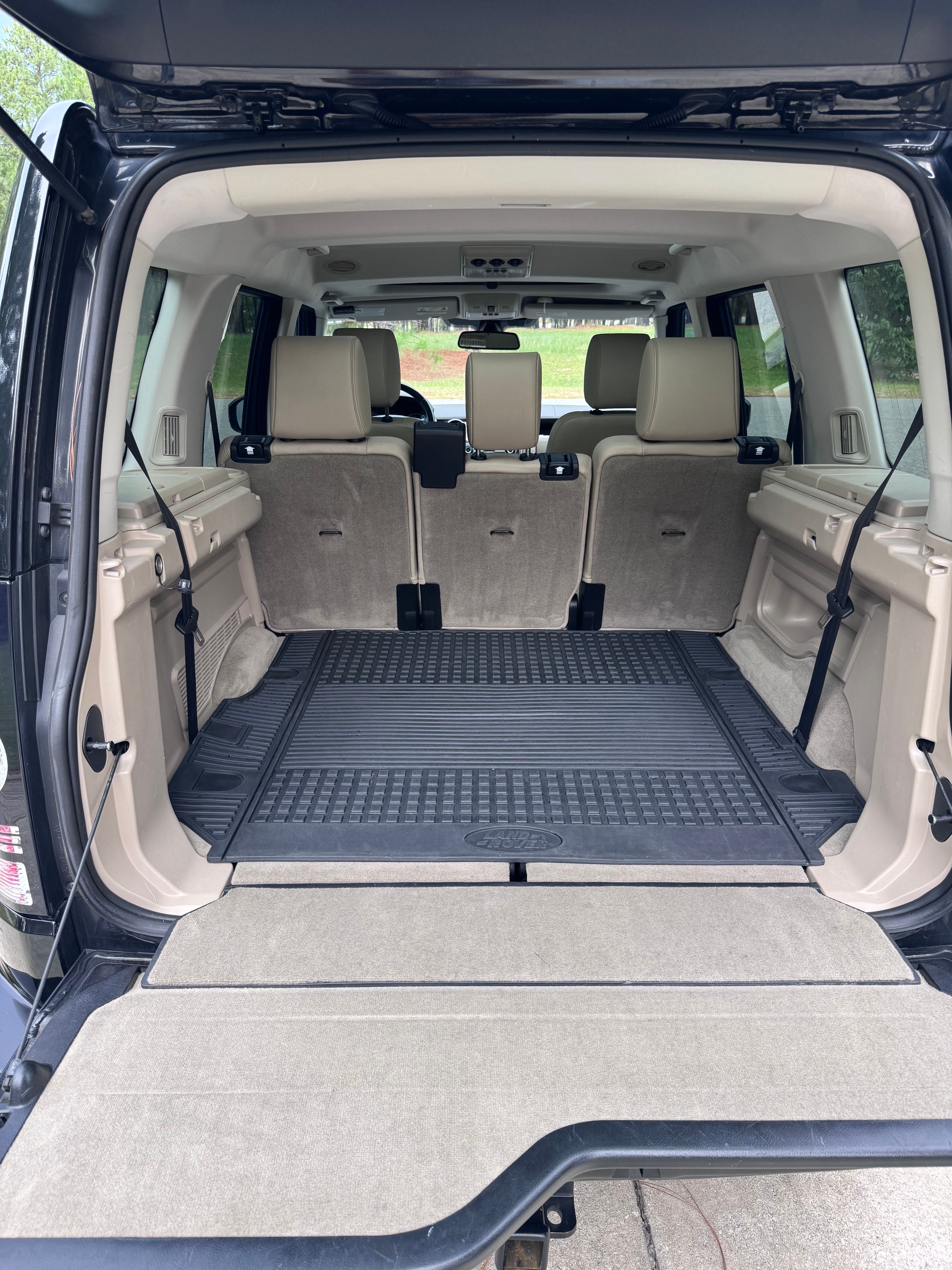 Used 2015 Land Rover LR4 HSE AWD/4WD image 19