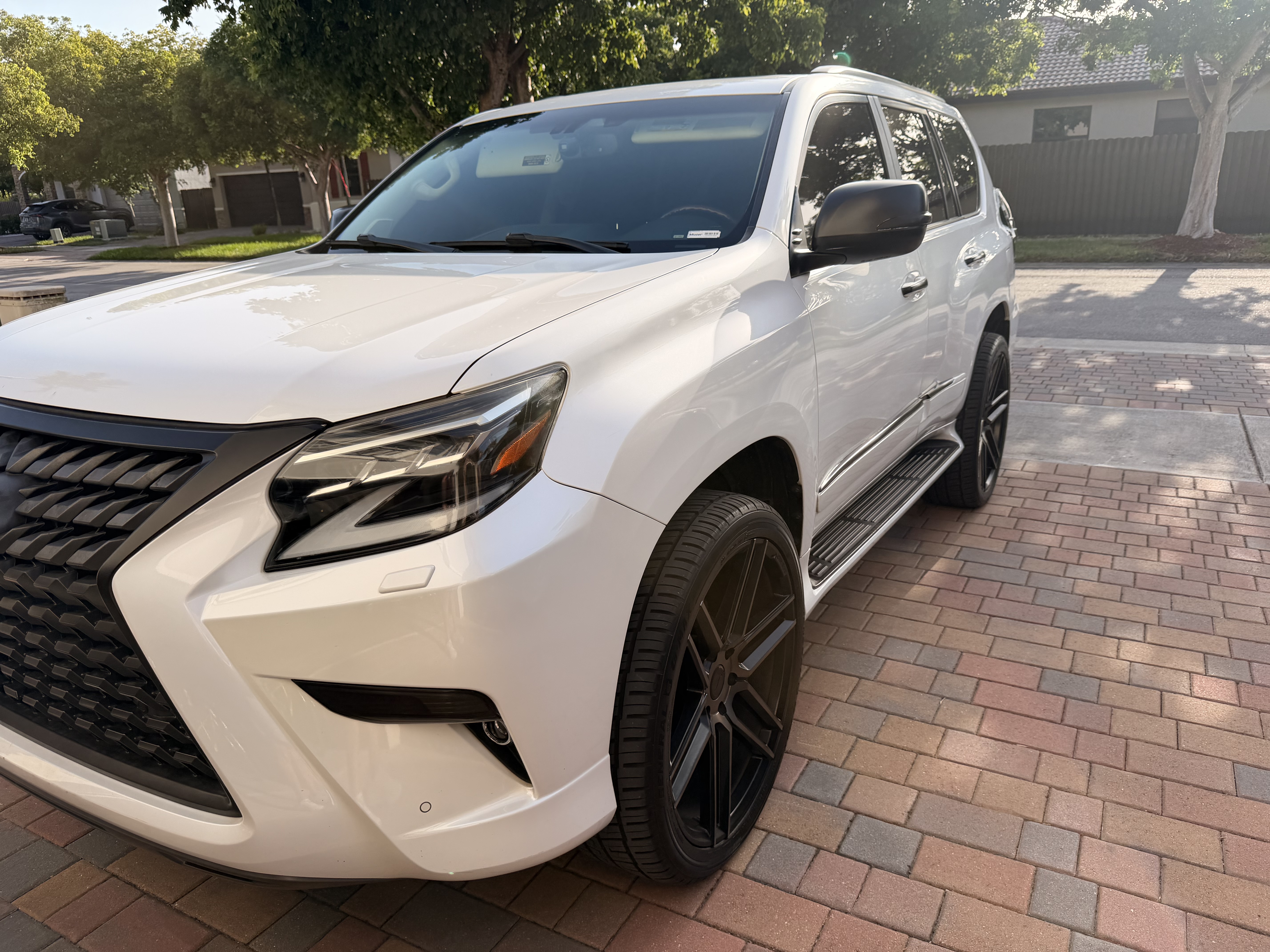 Used 2017 Lexus GX 460 Luxury AWD/4WD image 10
