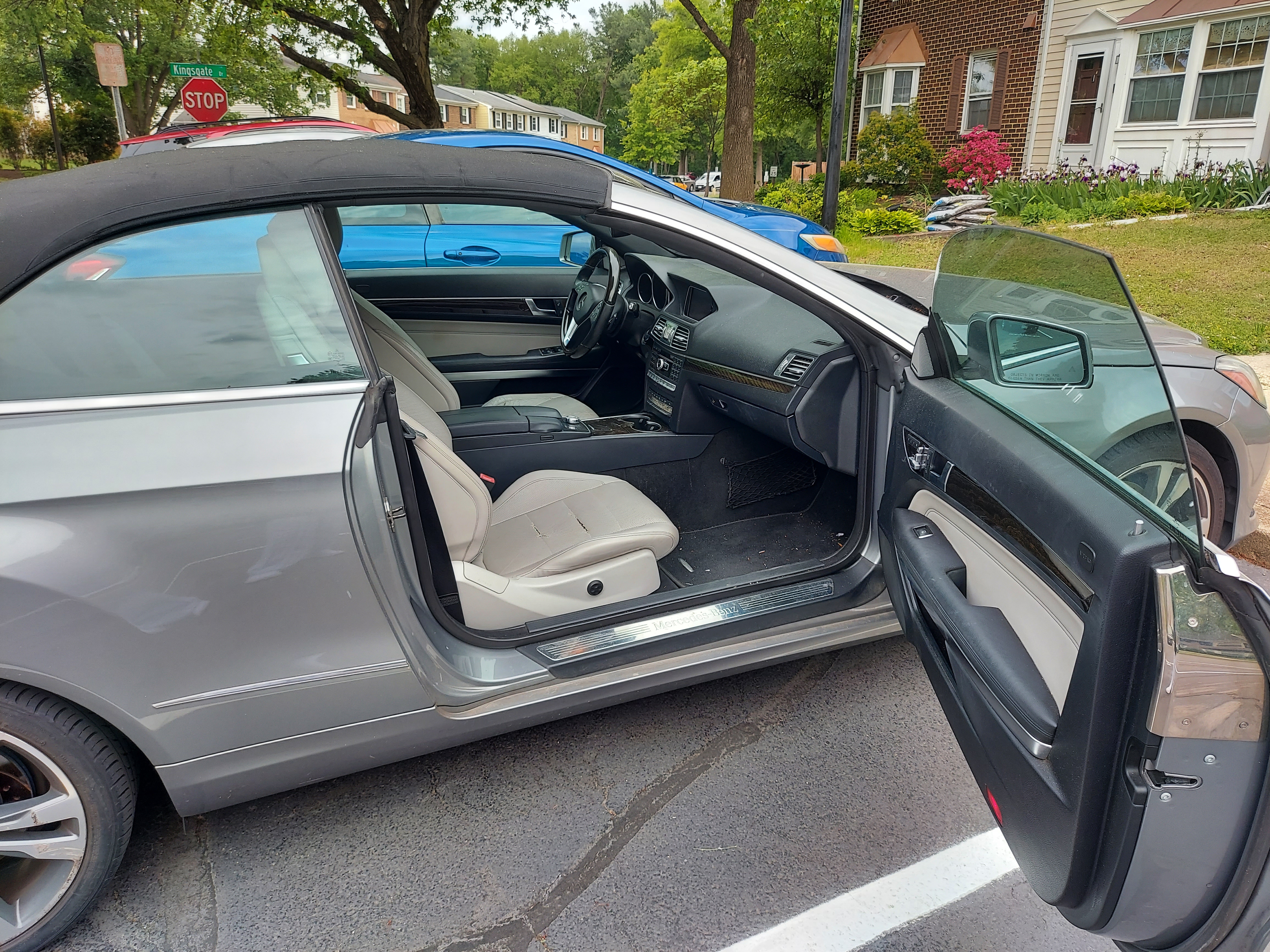 Used 2015 Mercedes-Benz E 400 Cabriolet image 2