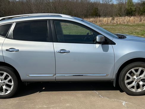 Used 2012 Nissan Rogue SL image 4