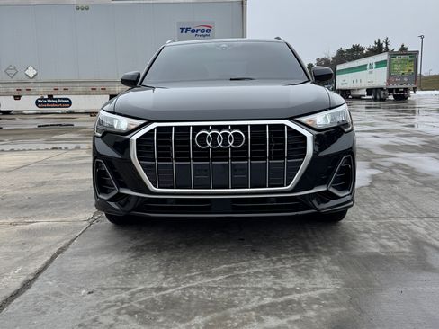 Used 2021 Audi Q3 2.0T Premium w/ Convenience Package image 5