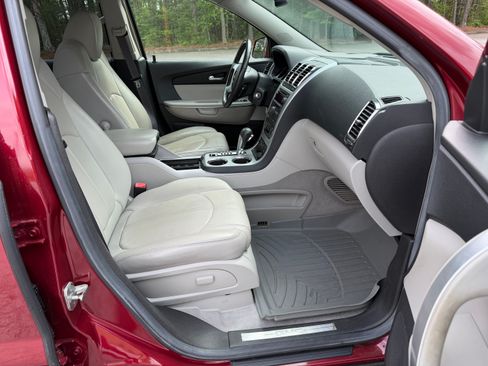 Used 2008 GMC Acadia SLT w/ Convenience Package image 12