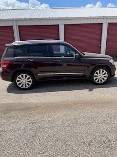 Used 2011 Mercedes-Benz GLK 350 4MATIC image 4