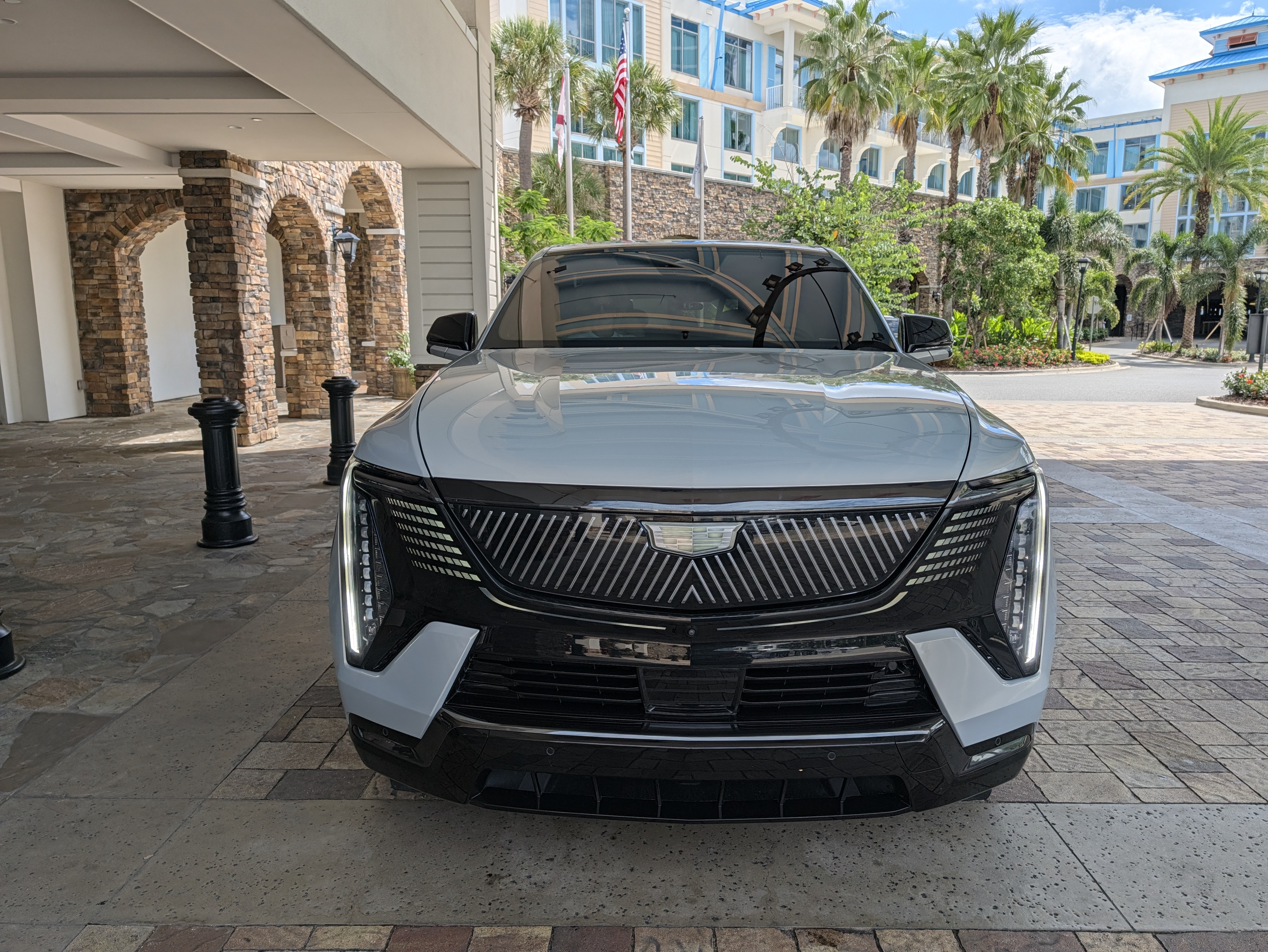 Used 2025 Cadillac Escalade IQ Sport 2 AWD/4WD image 4