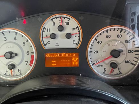 Used 2010 Nissan Titan PRO-4X w/ Pro-4x Premium Utility Pkg image 12