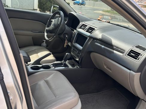 Used 2011 Ford Fusion SEL w/ 302A Rapid Spec Order Code image 5