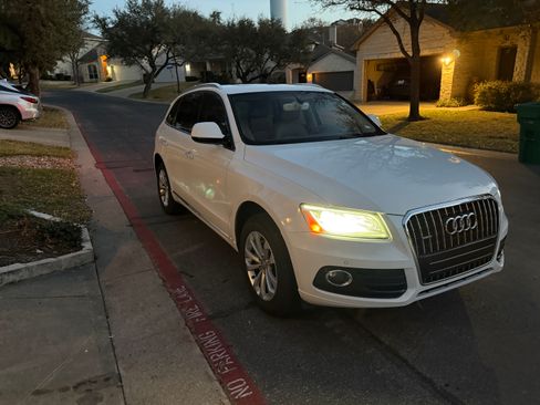 Used 2016 Audi Q5 2.0T Premium Plus w/ Technology Package image 10