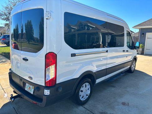 Used 2015 Ford Transit 350 XLT image 6