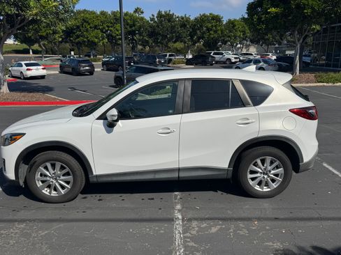 Used 2016 MAZDA CX-5 Touring image 2