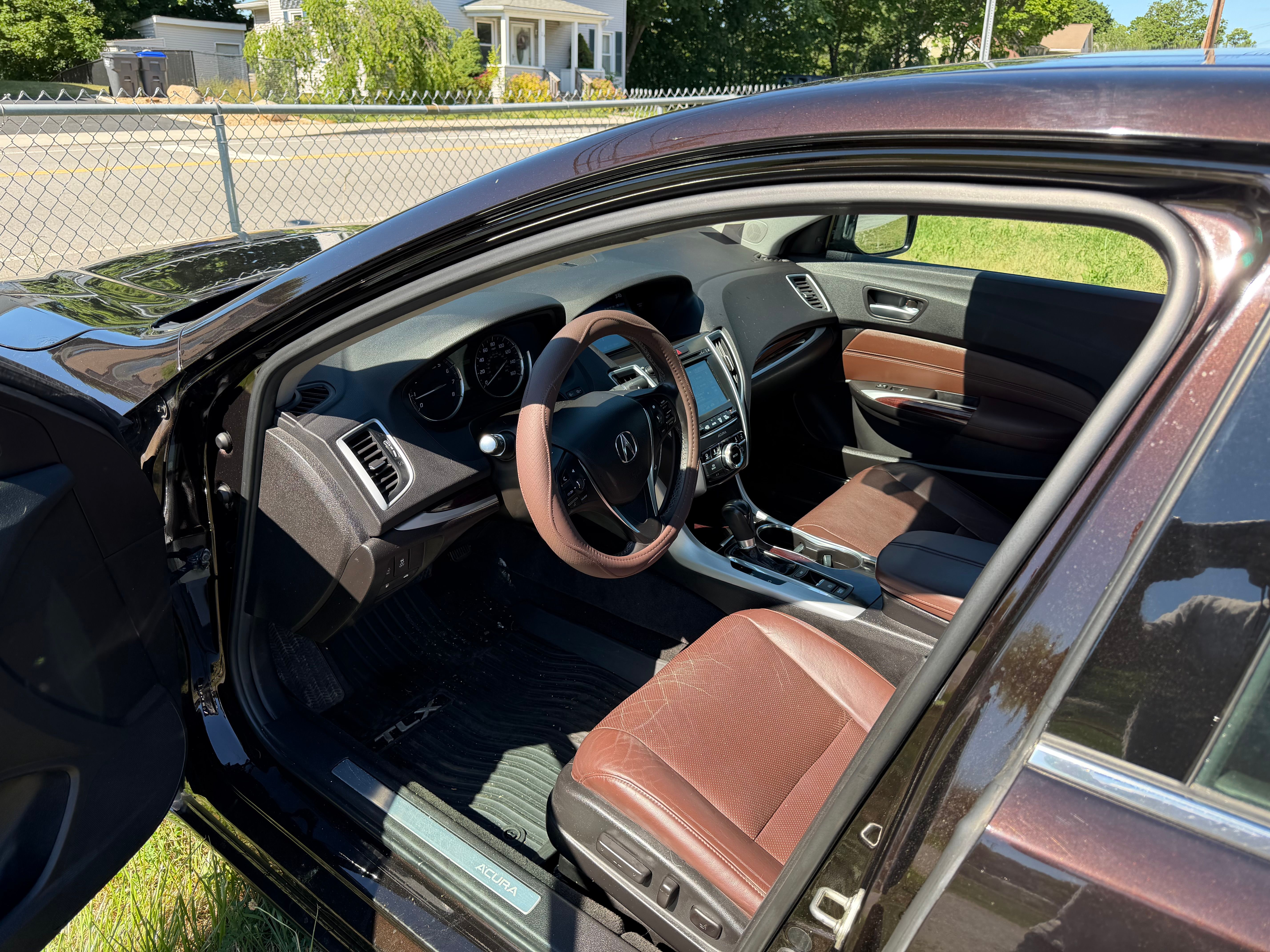 Used 2017 Acura TLX w/ Technology Package FWD image 8