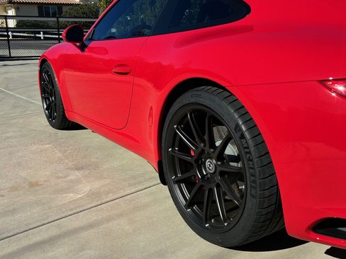 Used 2017 Porsche 911 Carrera image 6