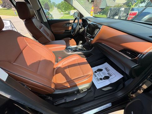 Used 2019 Chevrolet Traverse High Country w/ LPO, Floor Liner Package AWD/4WD image 5