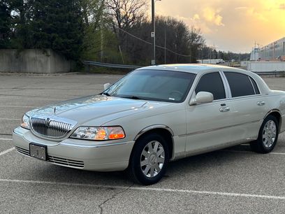 Used 2004 Lincoln Town Car Ultimate