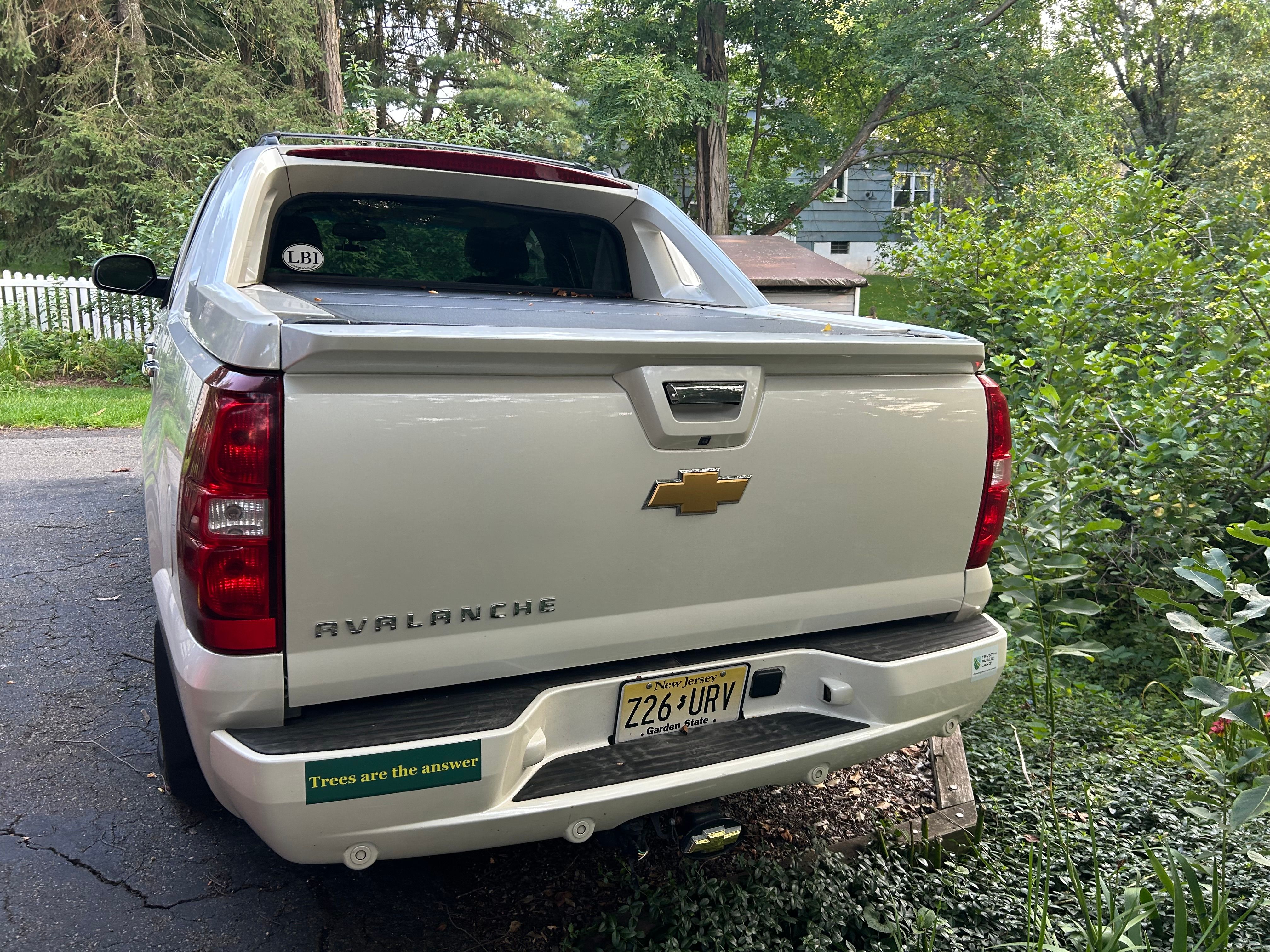 Used 2013 Chevrolet Avalanche LTZ AWD/4WD image 5