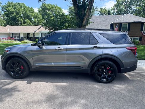 Used 2021 Ford Explorer ST w/ Equipment Group 401A AWD/4WD image 4