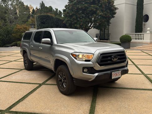 Used 2023 Toyota Tacoma SR5 image 1